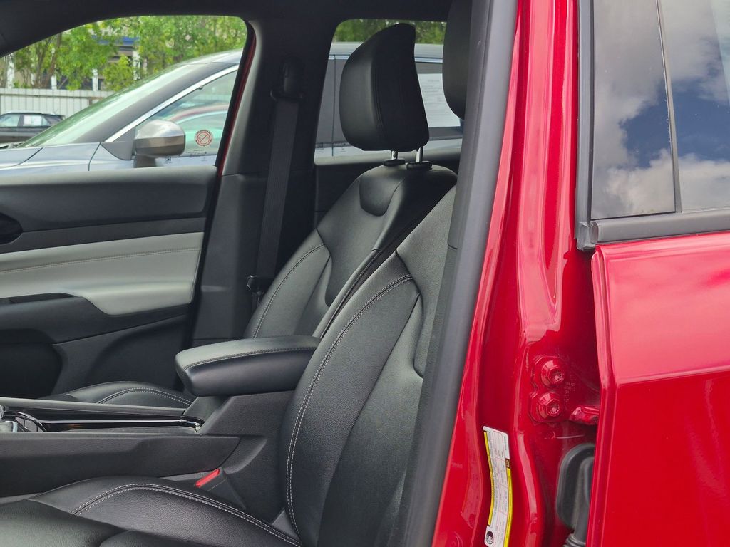 Thumbnail: 2025 Jeep Compass - 21