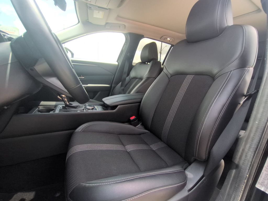 Thumbnail: 2025 Mazda CX-50 - 24