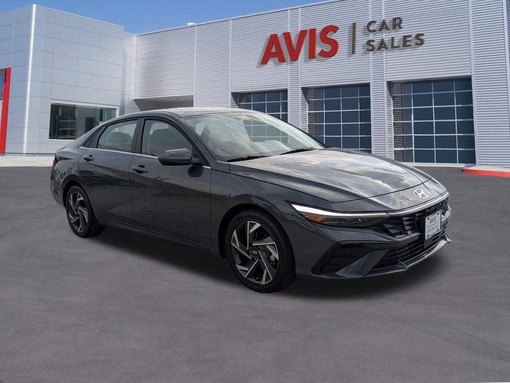 Thumbnail: 2025 Hyundai Elantra - 3