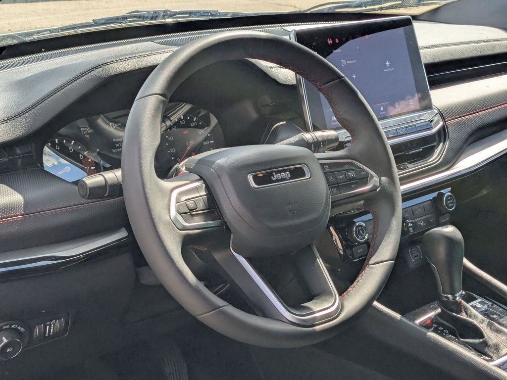 Thumbnail: 2025 Jeep Compass - 11