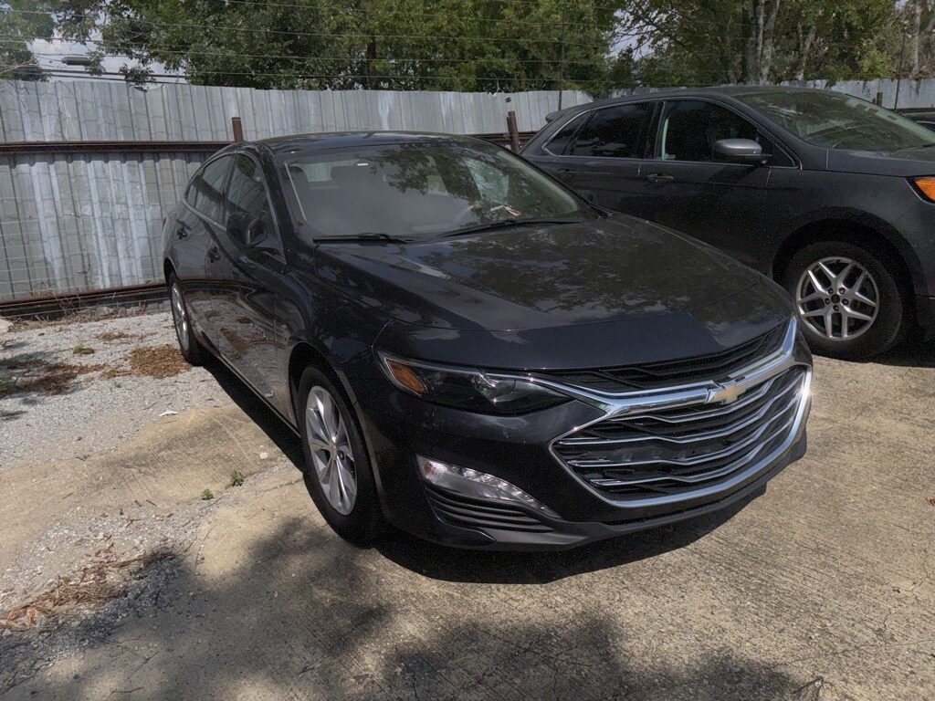 Thumbnail: 2023 Chevrolet Malibu - 3