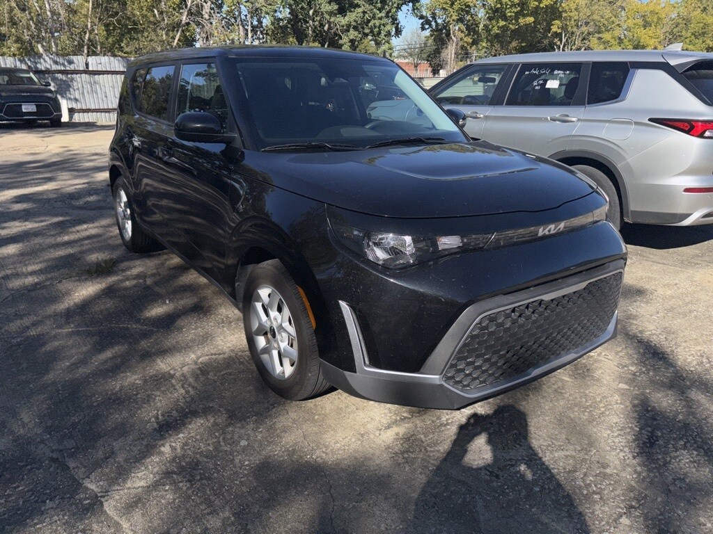 Certified 2024 Kia Soul LX Hatchback