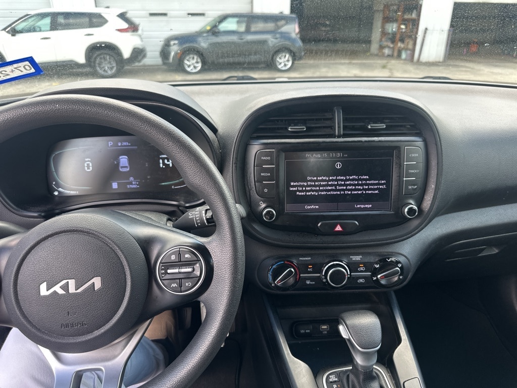 Thumbnail: 2023 Kia Soul - 9