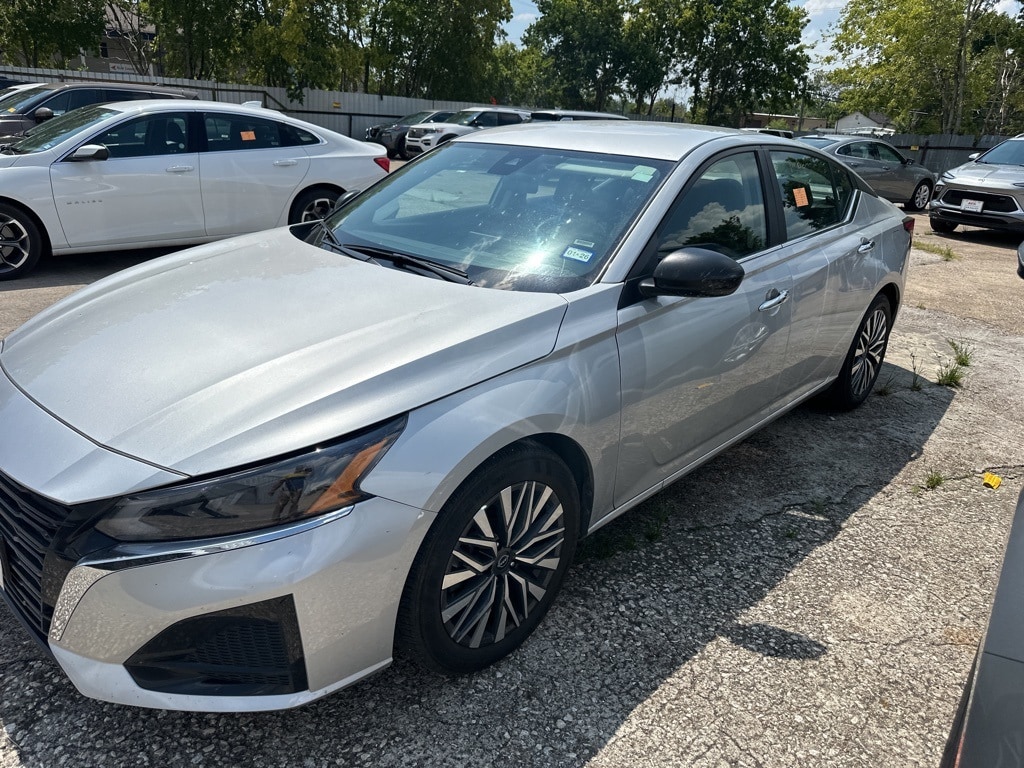 Thumbnail: 2024 Nissan Altima - 1