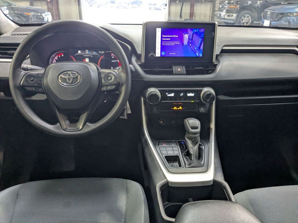 Thumbnail: 2025 Toyota RAV4 - 27