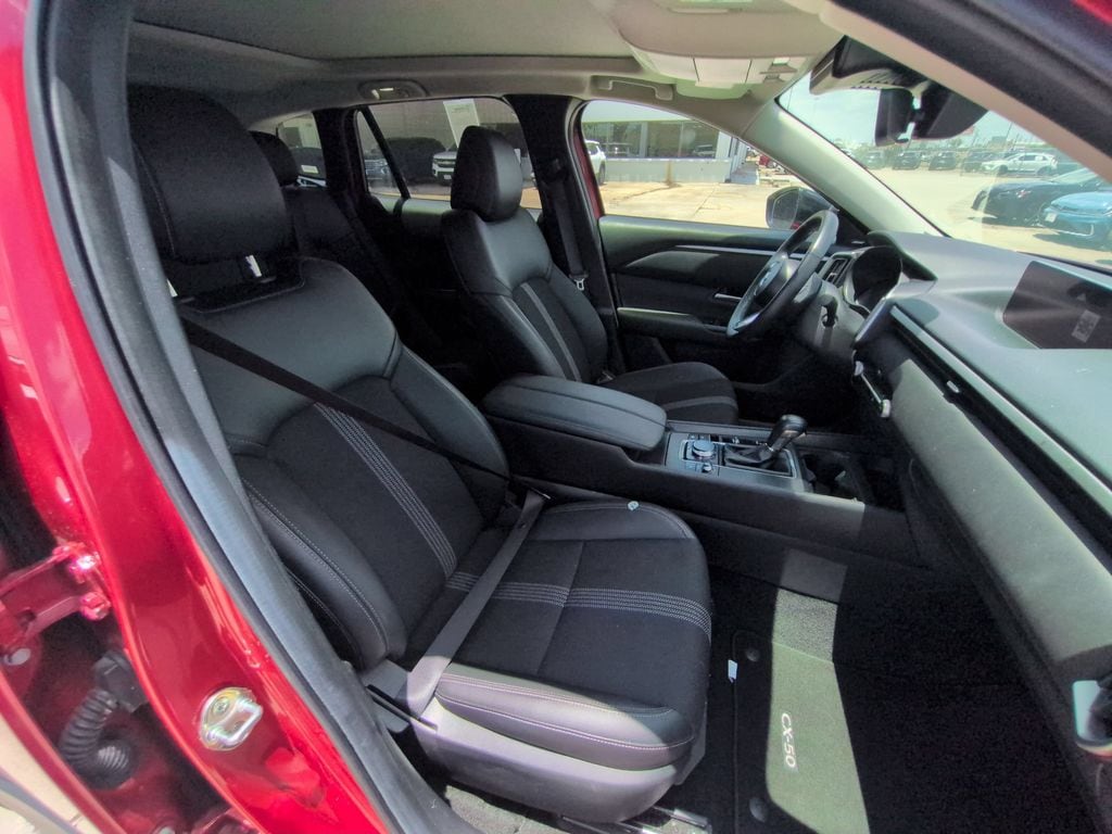 Thumbnail: 2025 Mazda CX-50 - 30