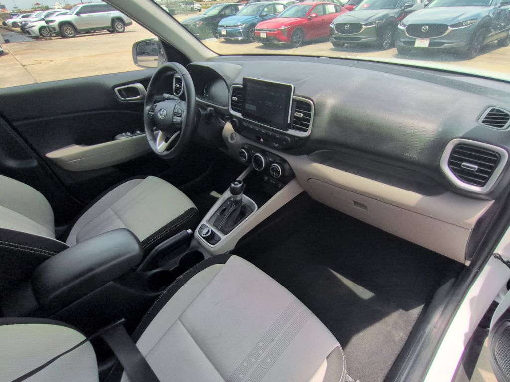 Thumbnail: 2025 Hyundai Venue - 31