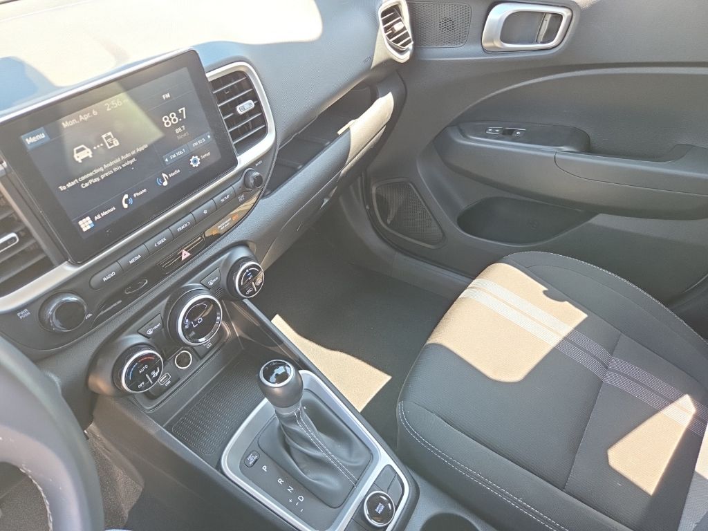 Thumbnail: 2025 Hyundai Venue - 3