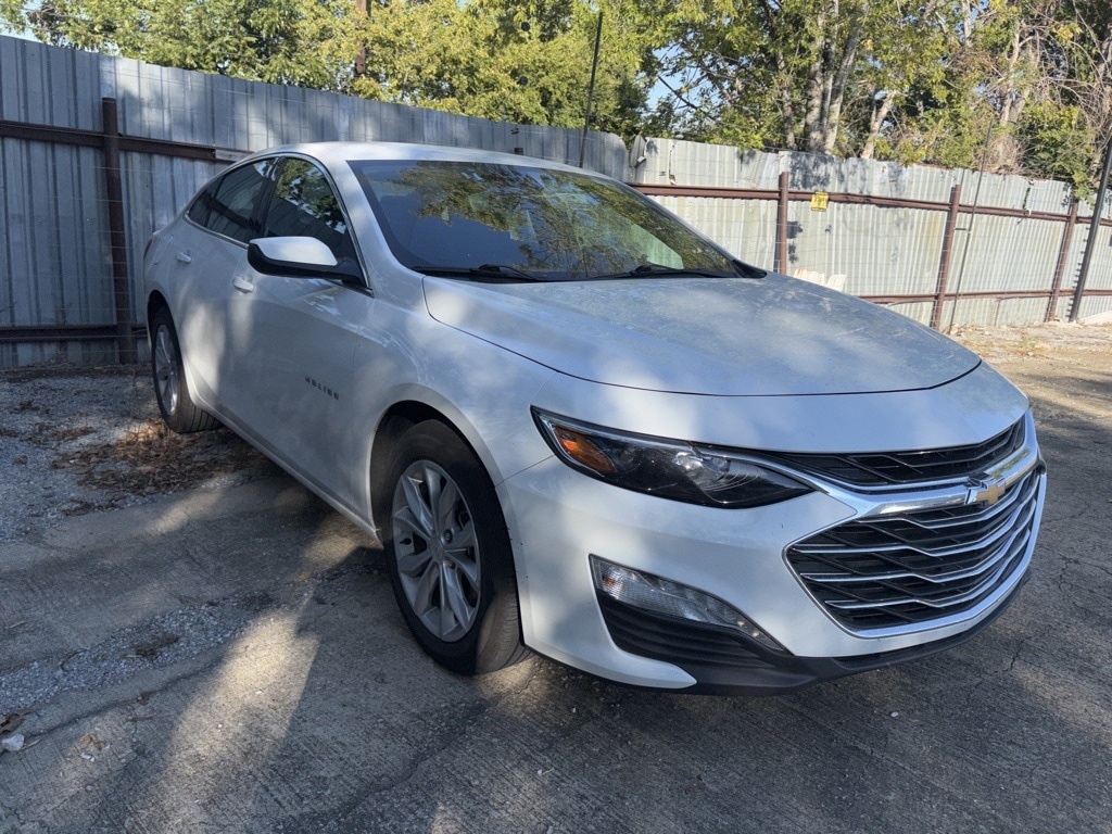 Thumbnail: 2024 Chevrolet Malibu - 3