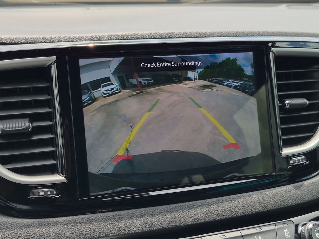 Thumbnail: 2025 Chrysler Pacifica - 19