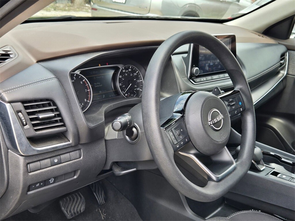 Thumbnail: 2023 Nissan Rogue - 6