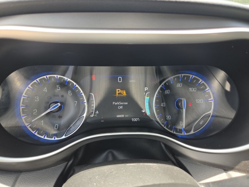 Thumbnail: 2023 Chrysler Pacifica - 2