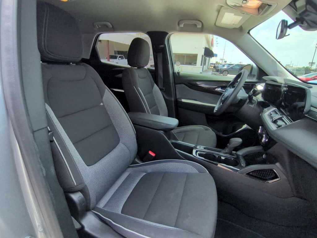 Thumbnail: 2025 Chevrolet TrailBlazer - 30