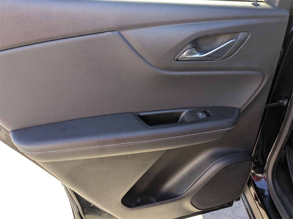 Thumbnail: 2025 Chevrolet Blazer - 24