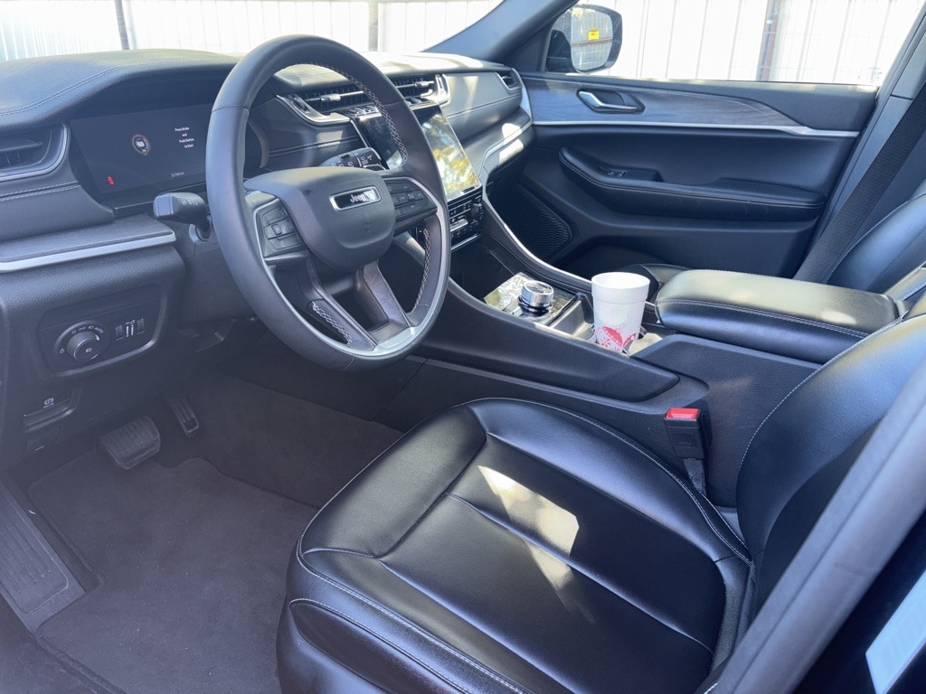 Thumbnail: 2024 Jeep Grand Cherokee - 6