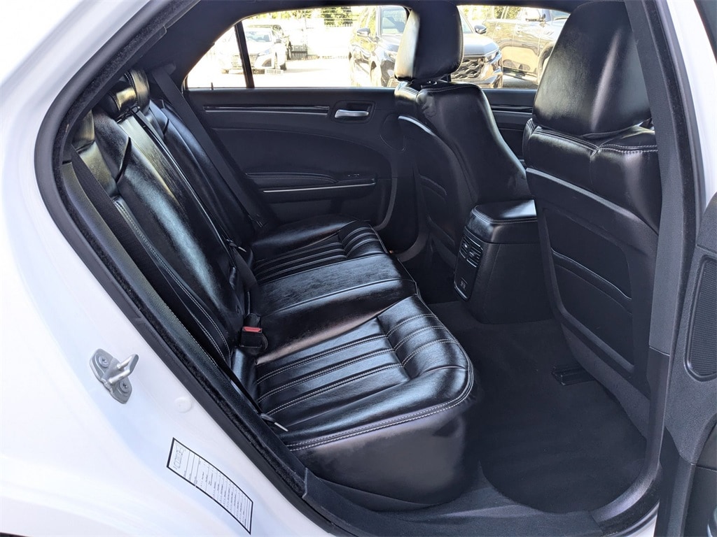 Thumbnail: 2023 Chrysler 300 - 34