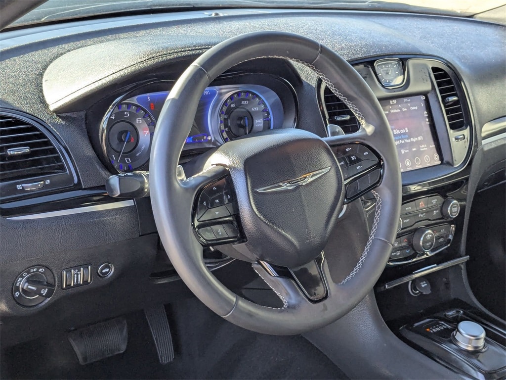 Thumbnail: 2023 Chrysler 300 - 11