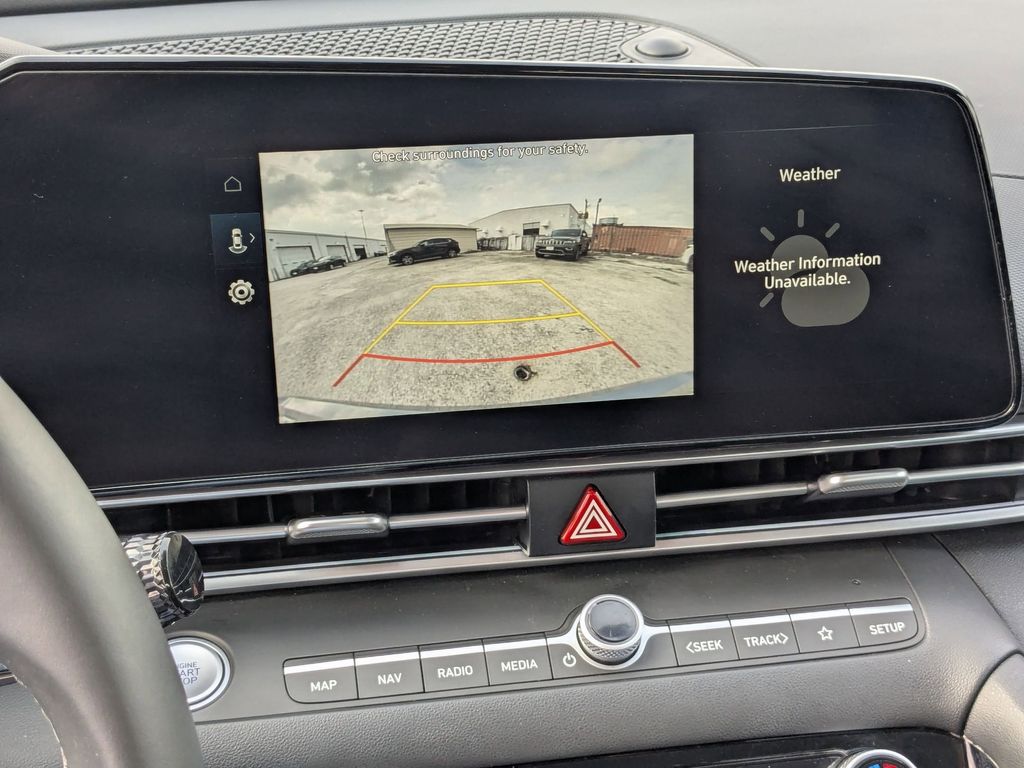 Thumbnail: 2025 Hyundai Elantra - 23