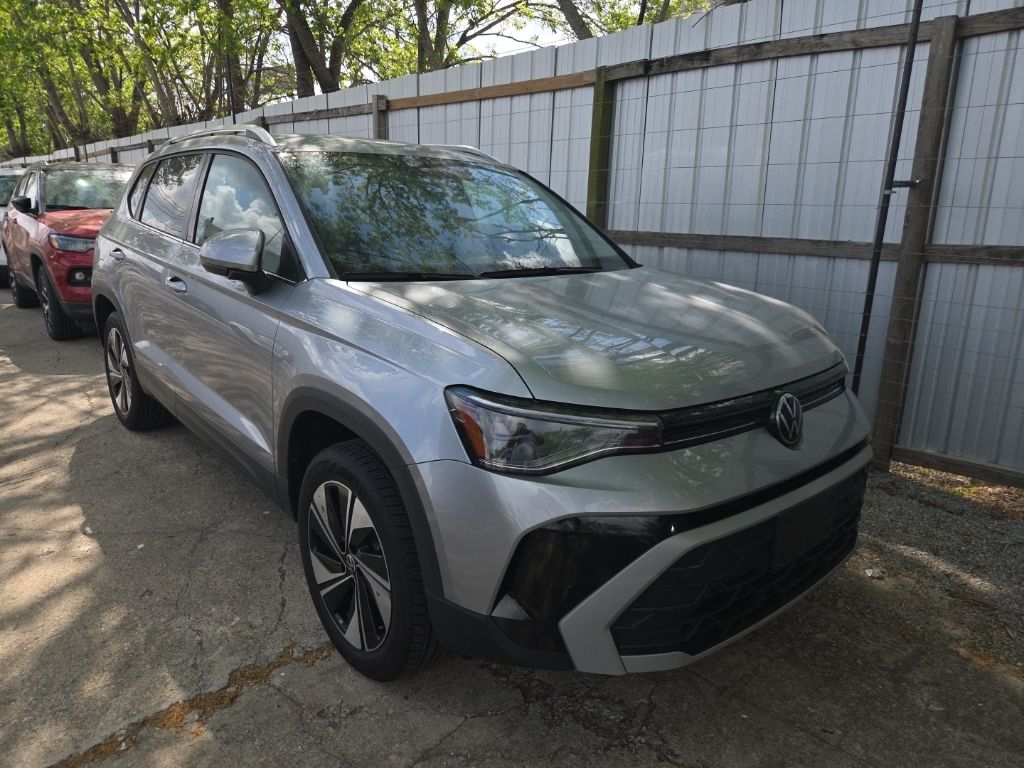 Thumbnail: 2025 Volkswagen Taos - 7