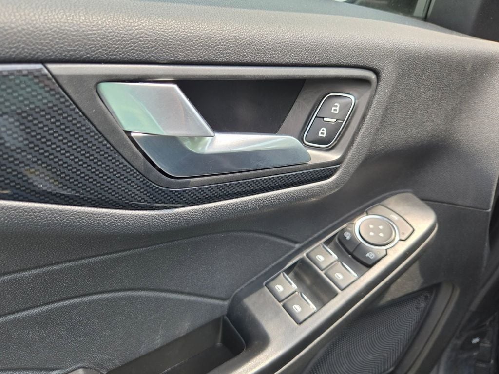 Thumbnail: 2025 Ford Escape - 6