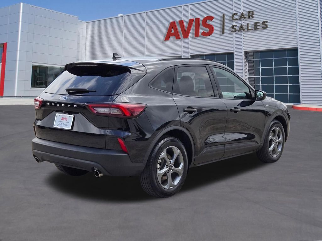 Thumbnail: 2025 Ford Escape - 6