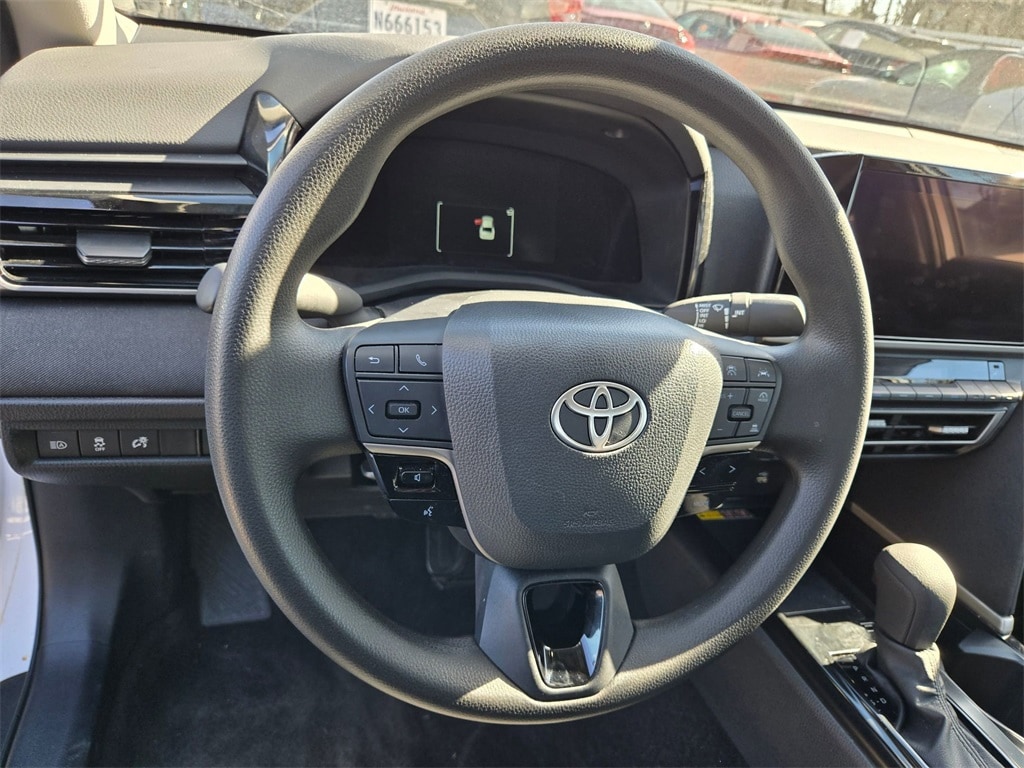 Thumbnail: 2025 Toyota Camry - 8