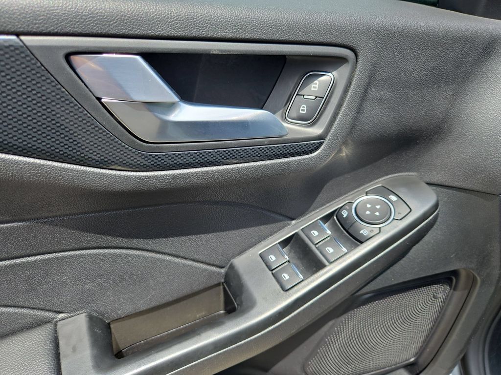 Thumbnail: 2025 Ford Escape - 13