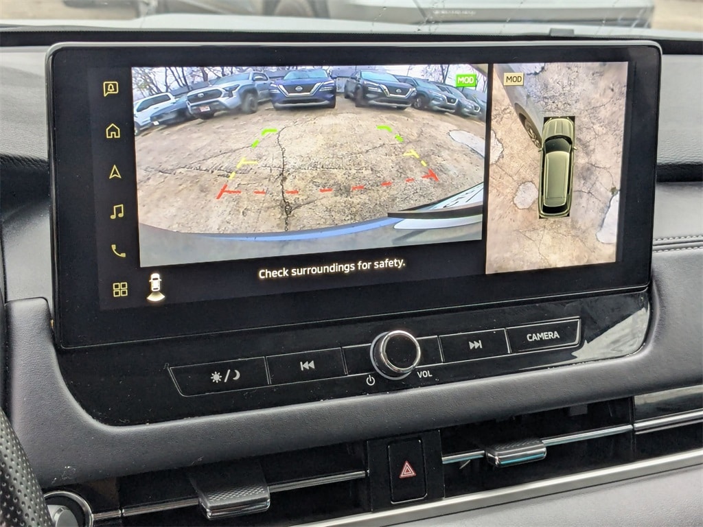 Thumbnail: 2025 Mitsubishi Outlander - 21