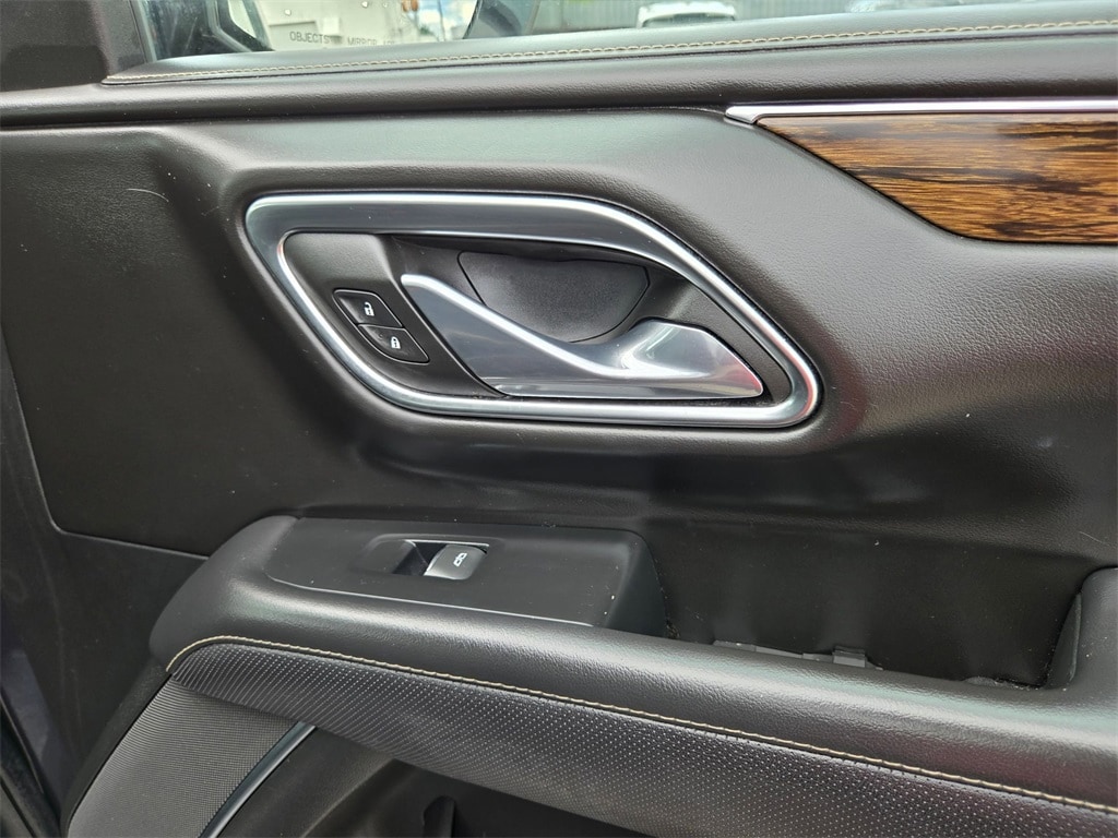 Thumbnail: 2023 Chevrolet Suburban - 27
