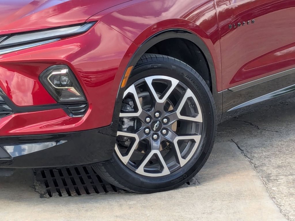 Thumbnail: 2025 Chevrolet Blazer - 31