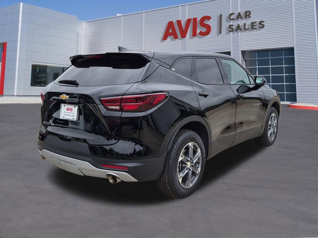 Thumbnail: 2025 Chevrolet Blazer - 6