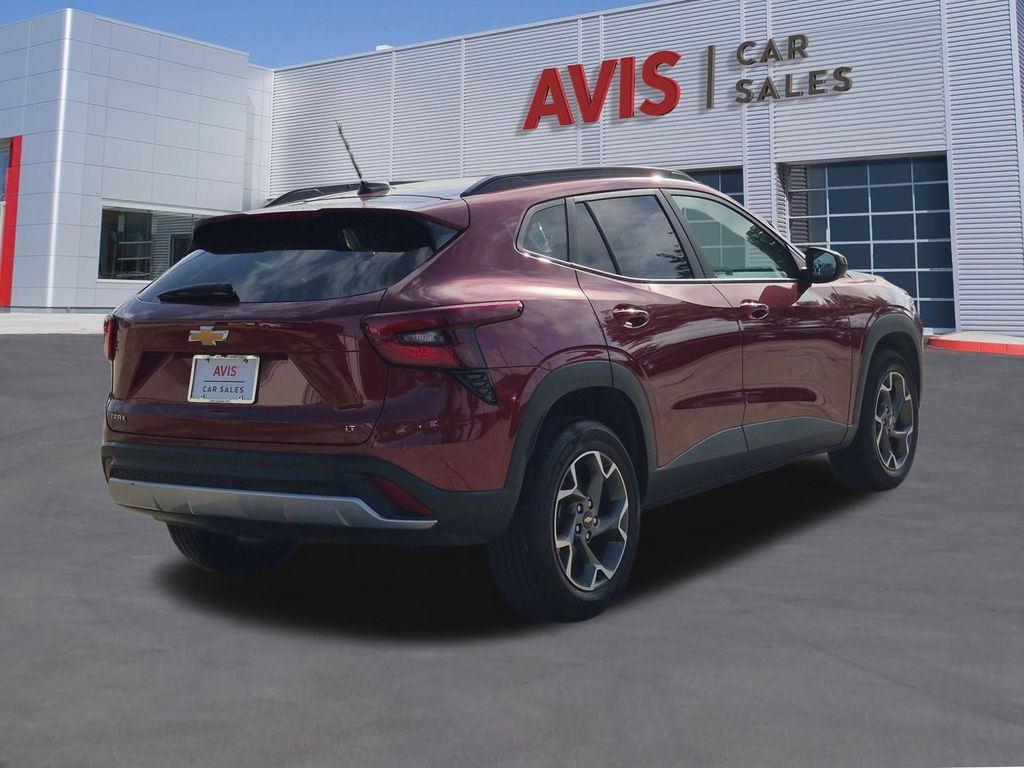 Thumbnail: 2025 Chevrolet Trax - 6