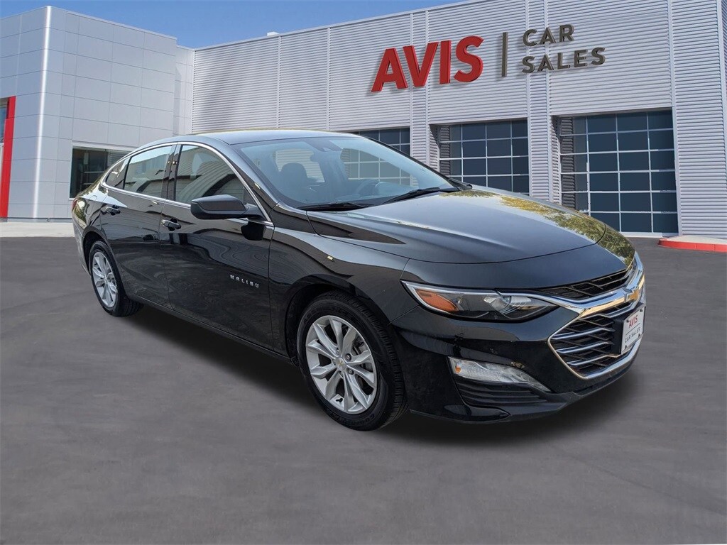 2024 Chevrolet Malibu 1LT photo 2