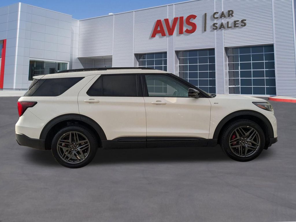 Thumbnail: 2025 Ford Explorer - 5