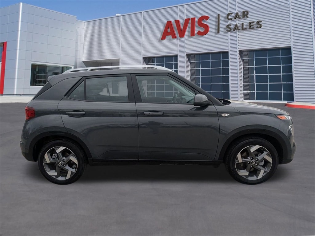 Thumbnail: 2025 Hyundai Venue - 5