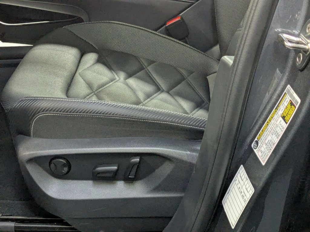 Thumbnail: 2025 Volkswagen Atlas - 21