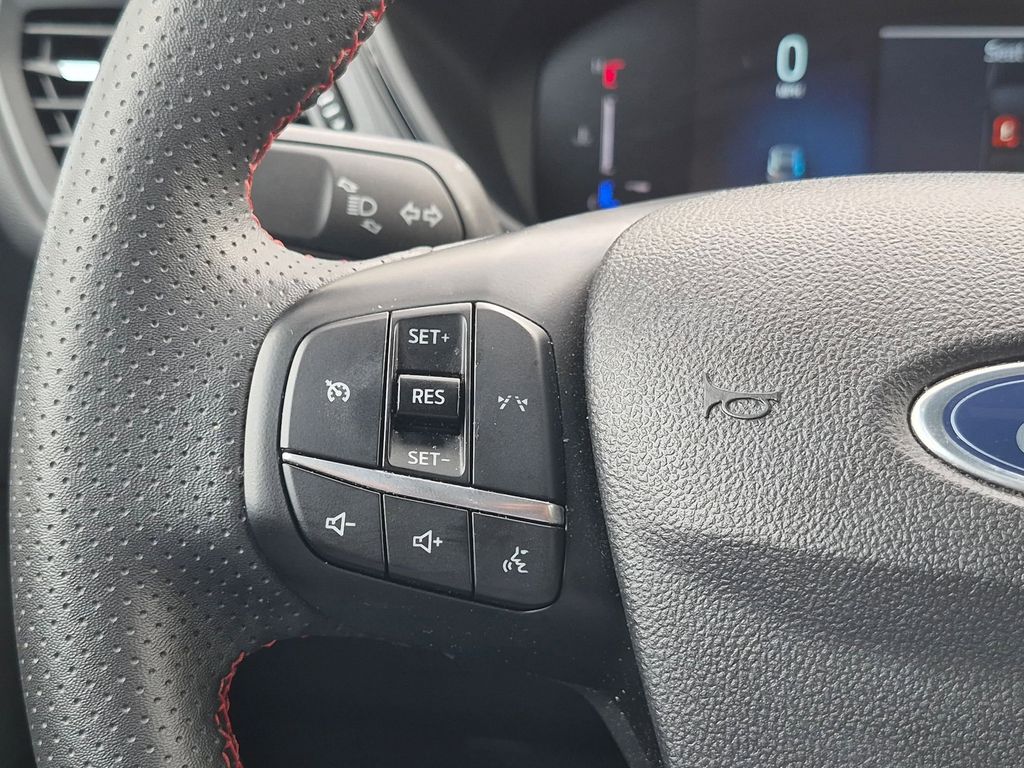 Thumbnail: 2025 Ford Escape - 15