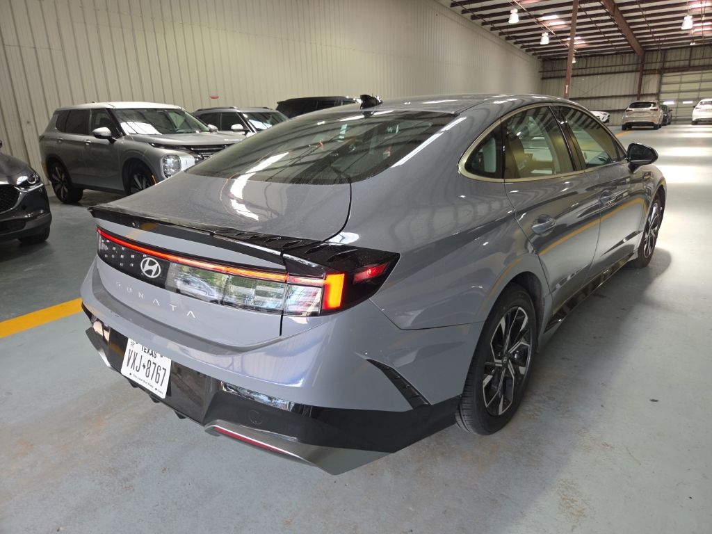 Thumbnail: 2025 Hyundai Sonata - 9