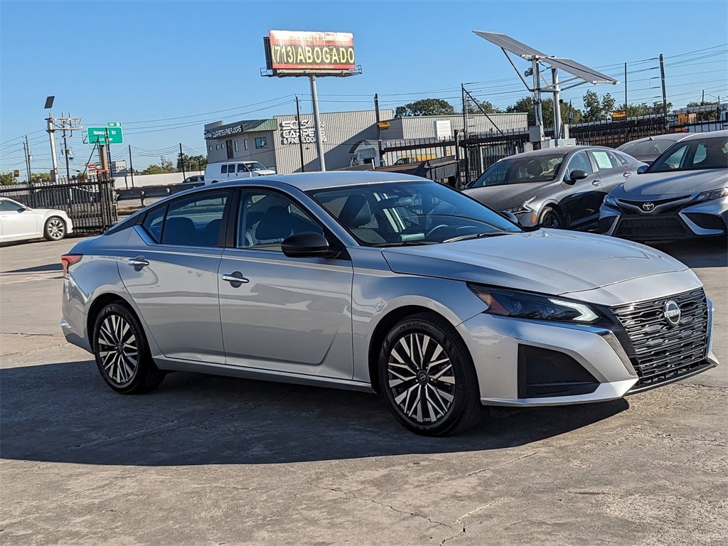 Used 2024 Nissan Altima For Sale at AVIS Car Sales VIN 1N4BL4DVXRN337648