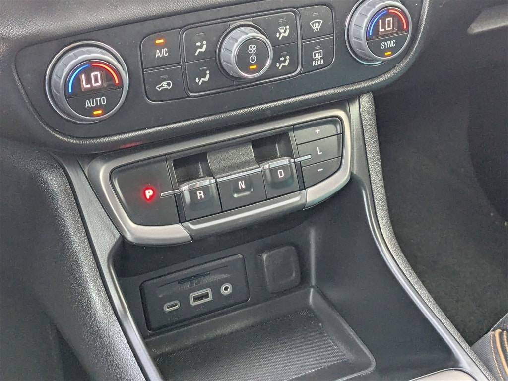 Thumbnail: 2023 GMC Terrain - 21