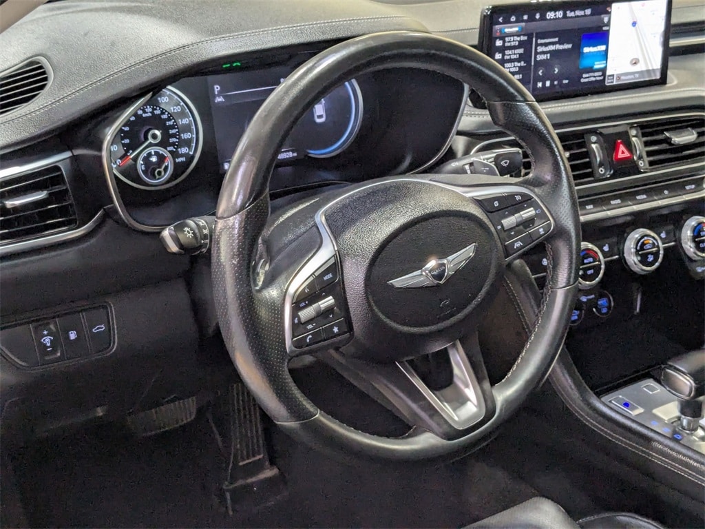 Thumbnail: 2023 Genesis G70 - 15