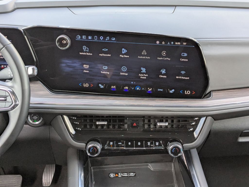 Thumbnail: 2025 Chevrolet Suburban - 18