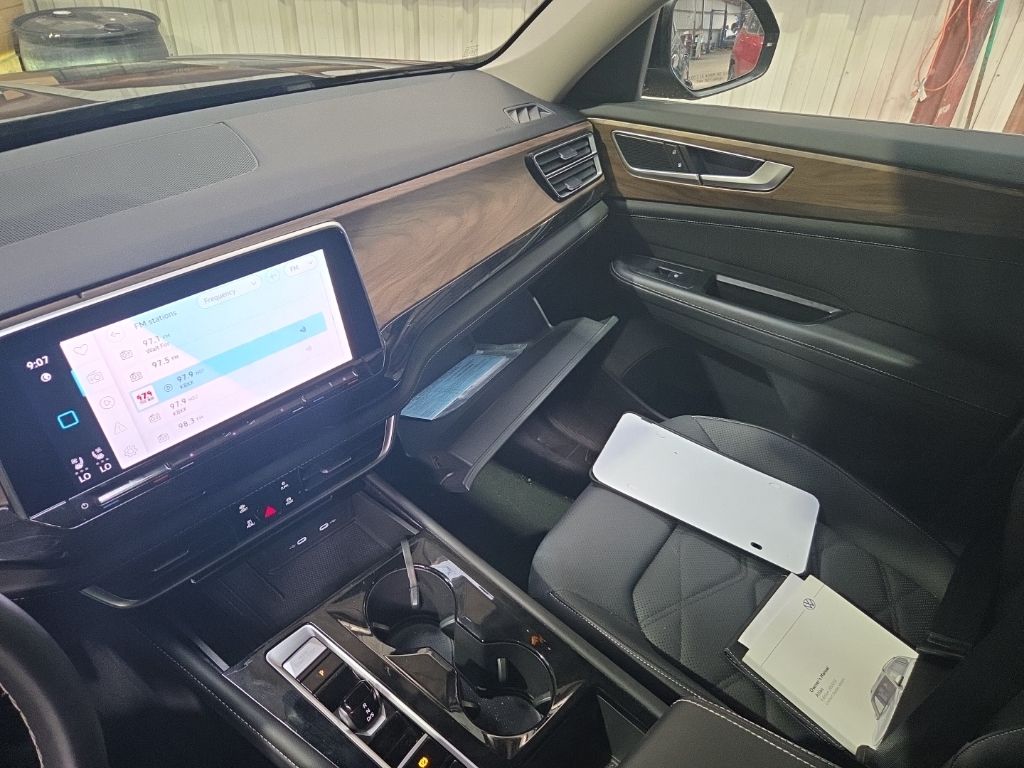 Thumbnail: 2025 Volkswagen Atlas - 3