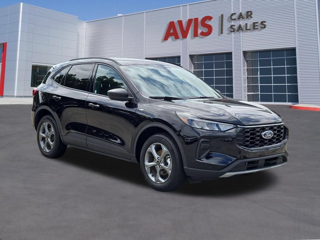Thumbnail: 2025 Ford Escape - 3