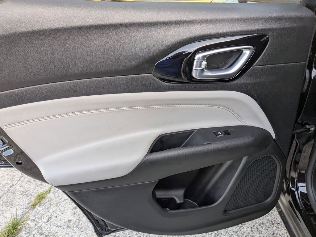 Thumbnail: 2025 Jeep Compass - 22