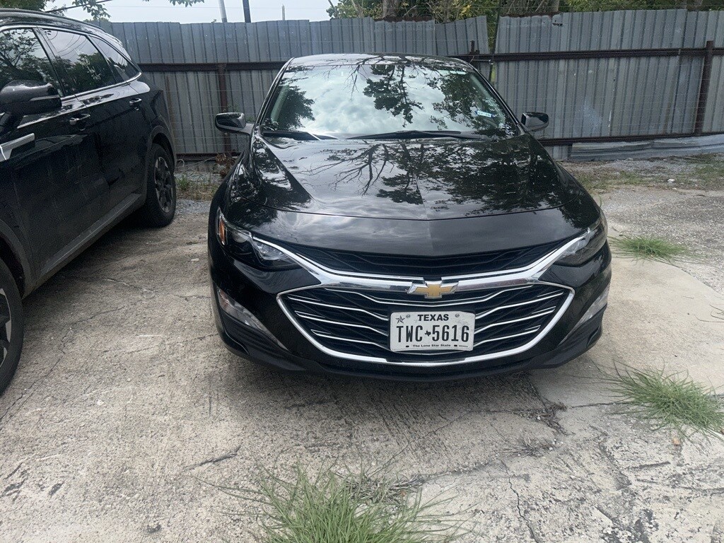 Thumbnail: 2024 Chevrolet Malibu - 2