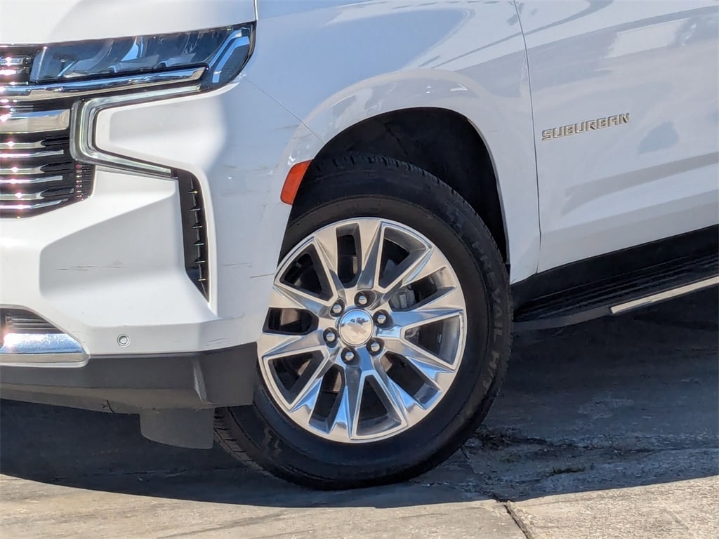 Thumbnail: 2023 Chevrolet Suburban - 32