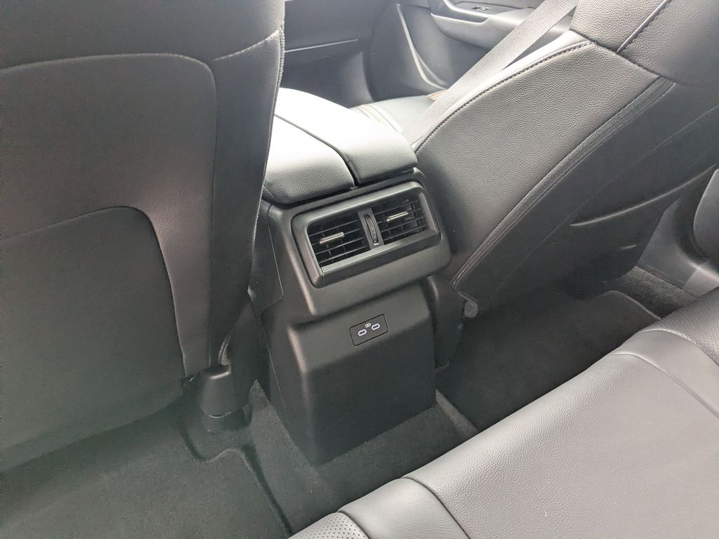 Thumbnail: 2025 Mazda CX-50 - 27