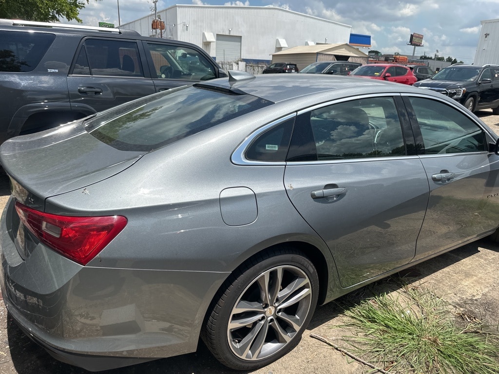 Thumbnail: 2023 Chevrolet Malibu - 4
