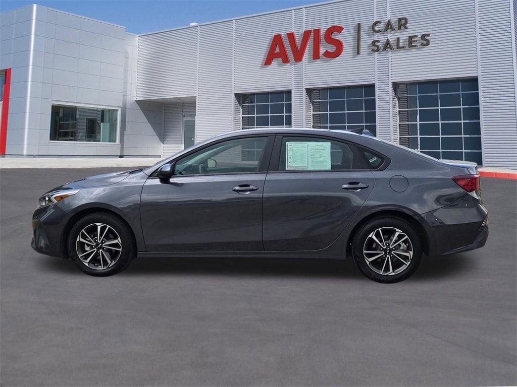 Thumbnail: 2024 Kia Forte - 10